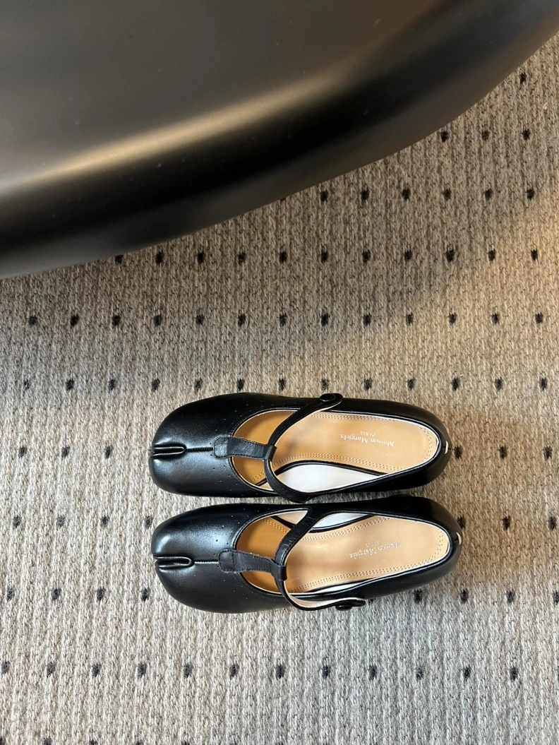 Othxr flat shoes Bold 208750