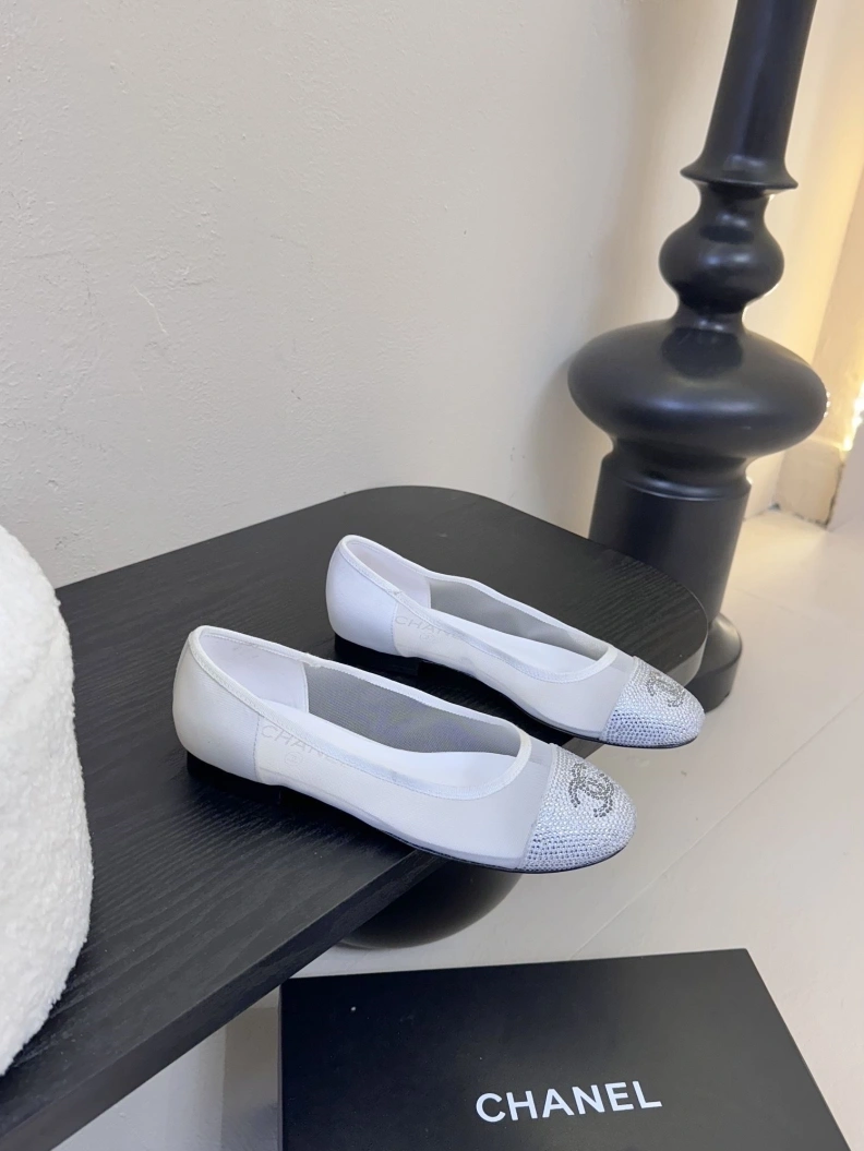 Othxr flat shoes ModernLook 208742