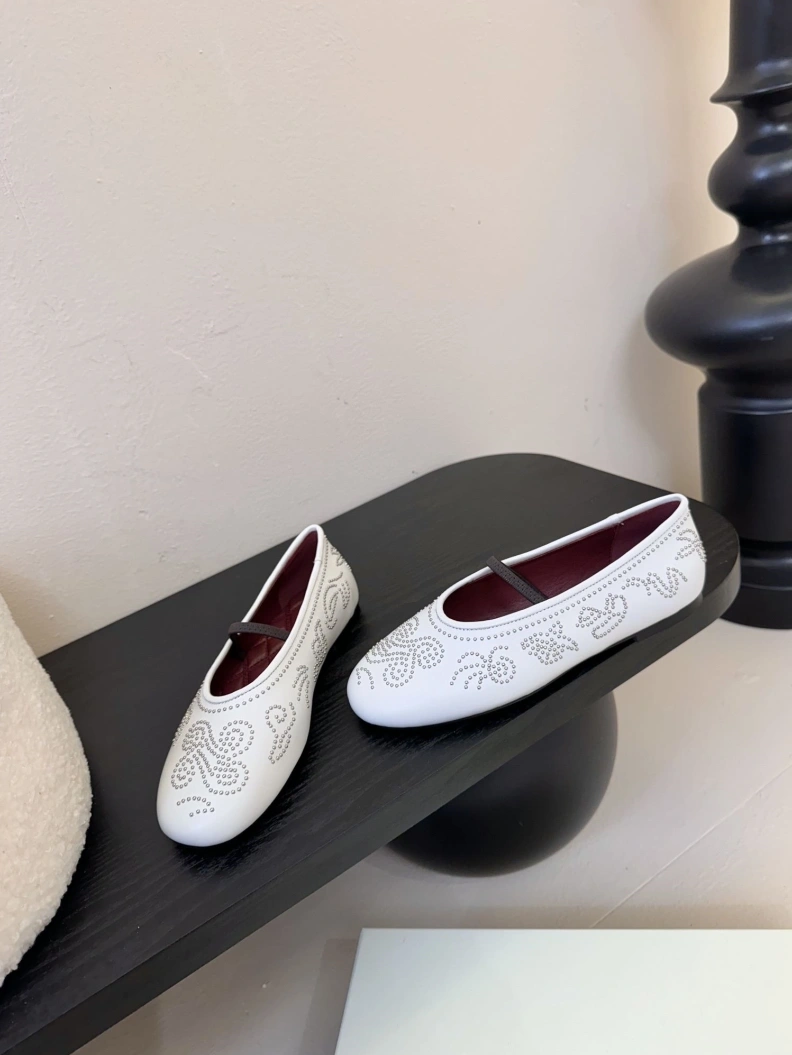 Comfortable Othxr flat shoes 208733