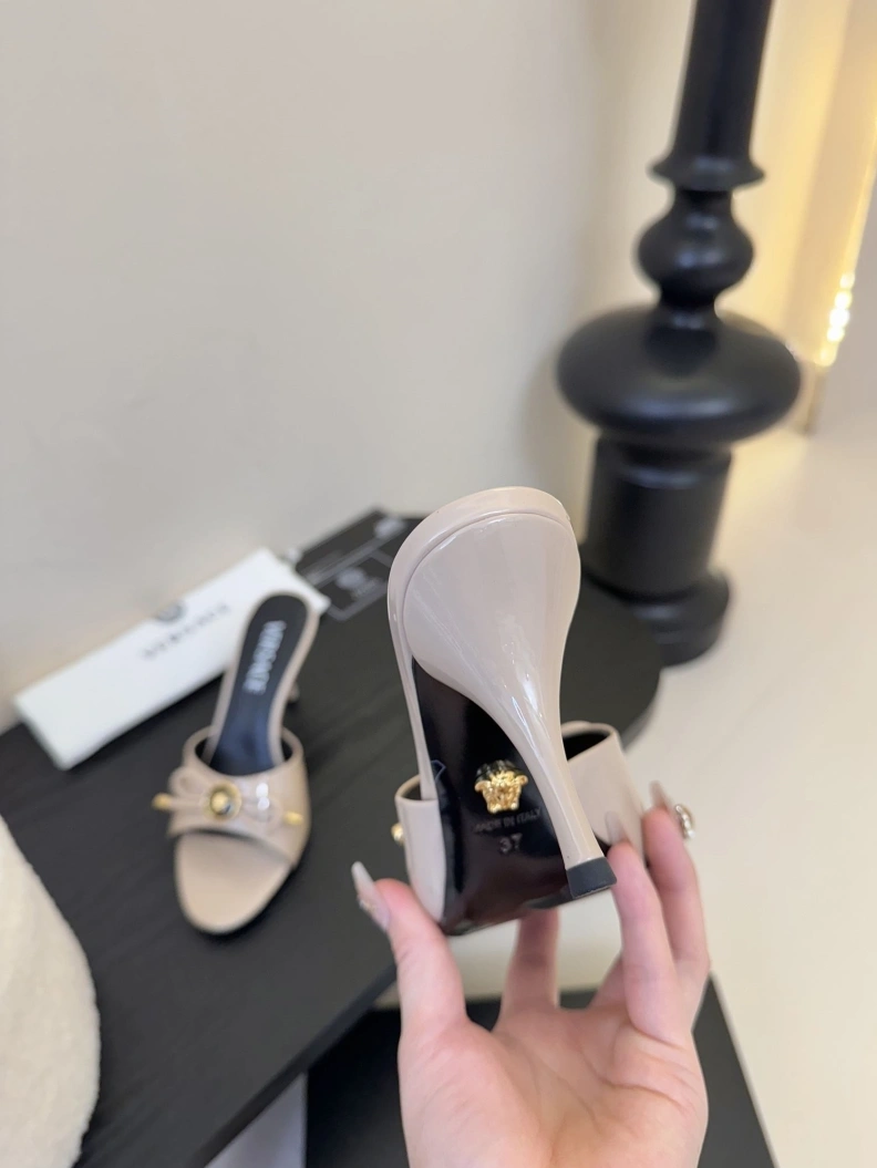 Gxvxnchy Sandals AllSeason 151700