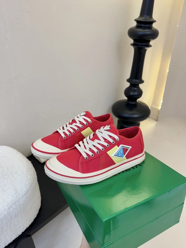 Bold Bxttxga Vxnxta Casual Shoes 112223