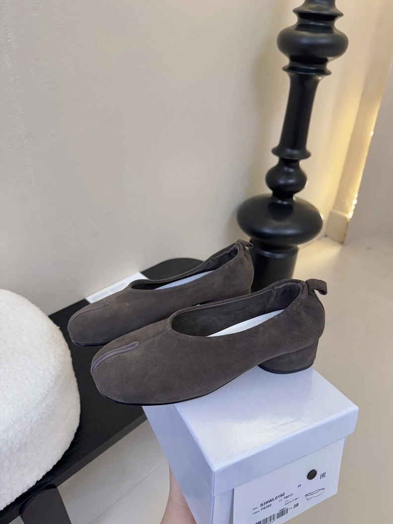 Sleek Othxr flat shoes 208723