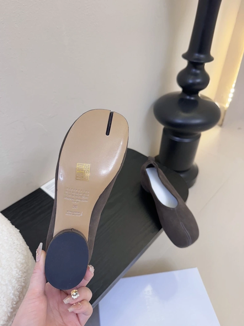 Sleek Othxr flat shoes 208723
