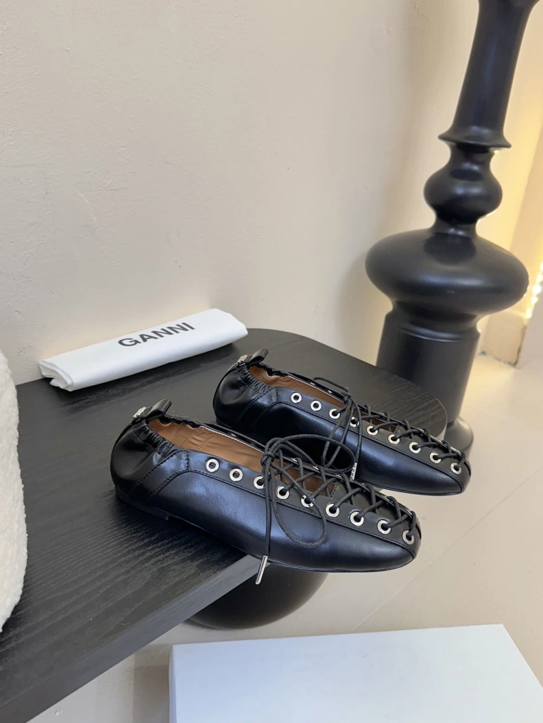 Timeless Othxr flat shoes 208725