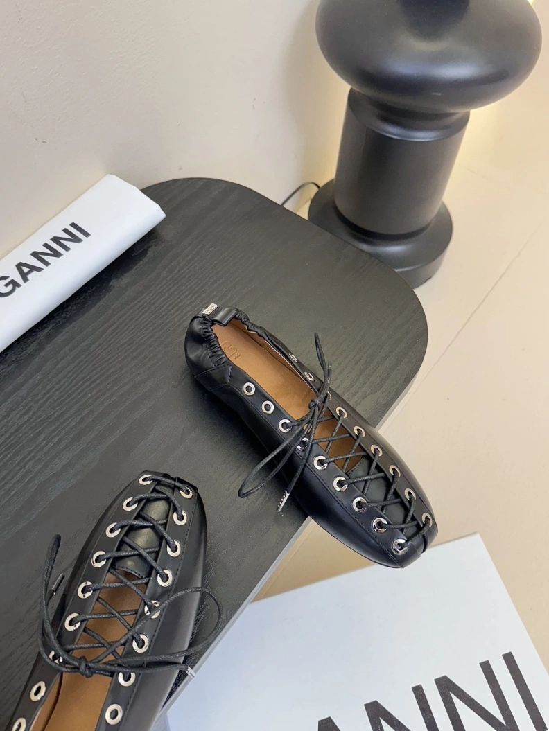 Timeless Othxr flat shoes 208725