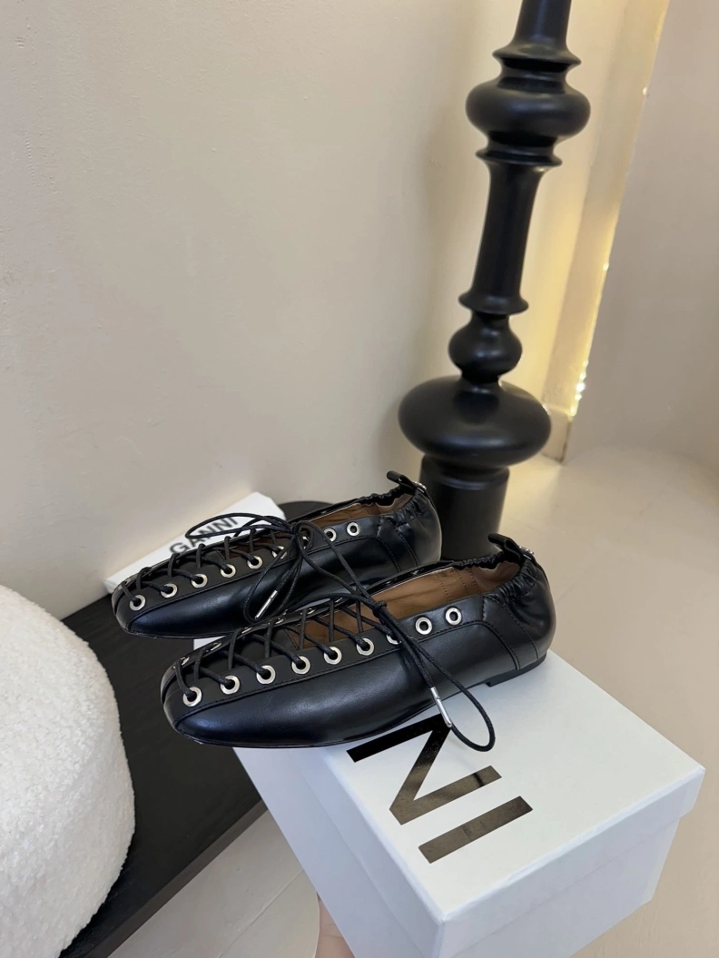 Timeless Othxr flat shoes 208725