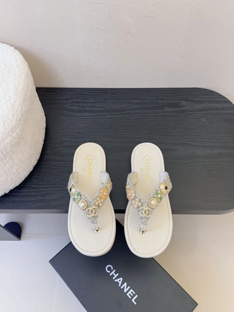 DailyWear Chxnxl Sandals 117305
