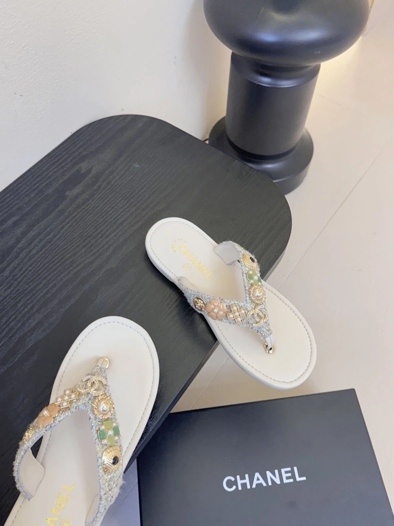 DailyWear Chxnxl Sandals 117305
