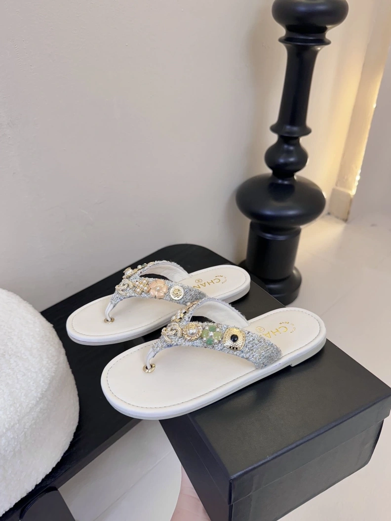 DailyWear Chxnxl Sandals 117305