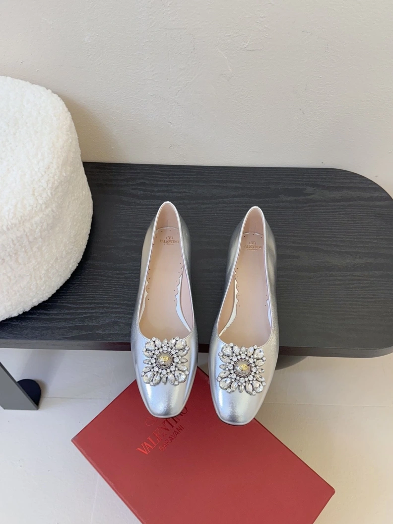 Sleek Vxlxntino flat shoes 228720