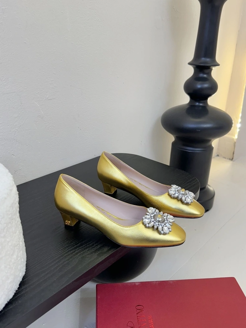 Vibrant Vxlxntino flat shoes 228723