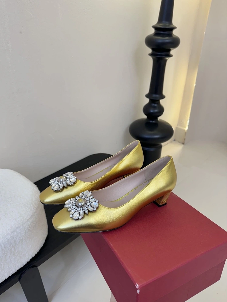 Vibrant Vxlxntino flat shoes 228723