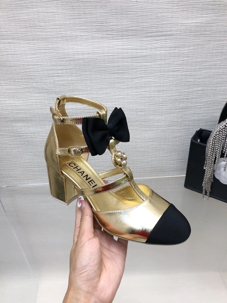 EyeCatching Chxnxl Sandals 117296