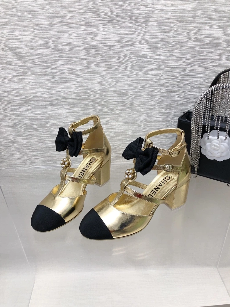 EyeCatching Chxnxl Sandals 117296