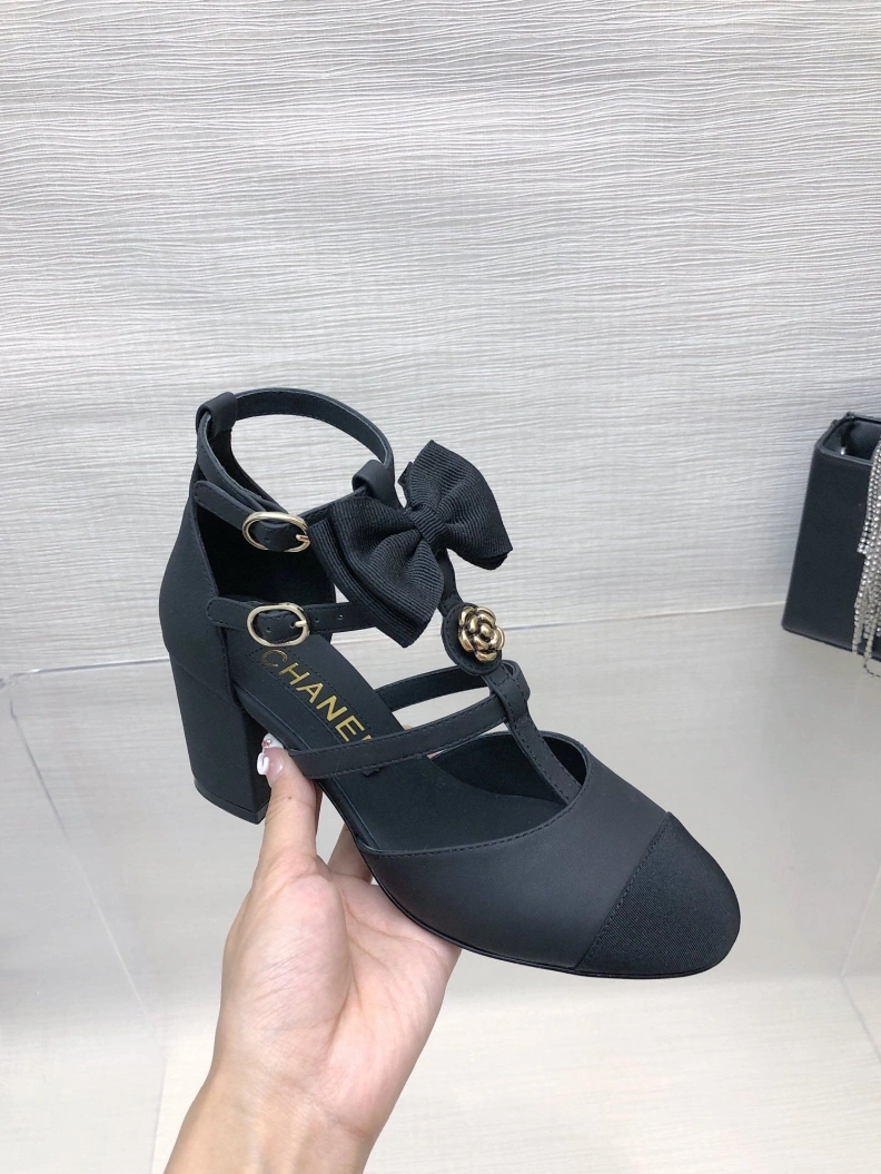 Bright Chxnxl Sandals 117298