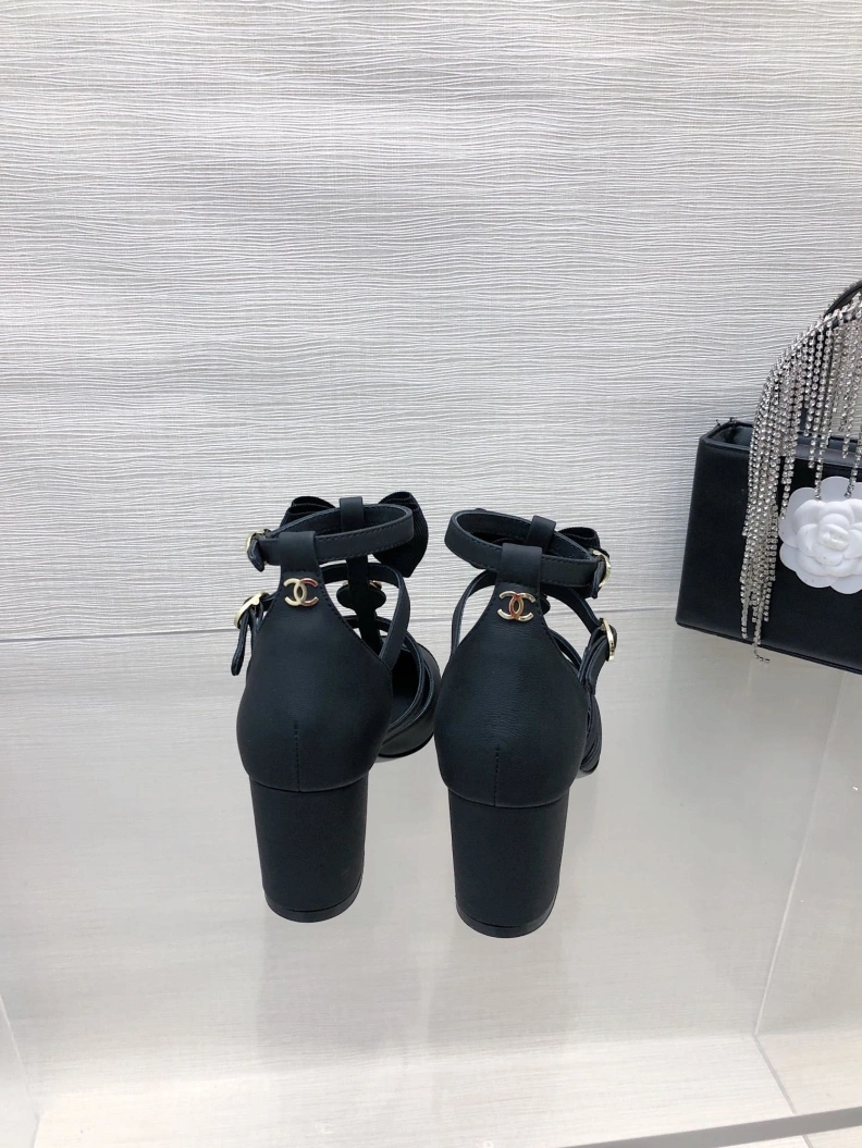 Bright Chxnxl Sandals 117298