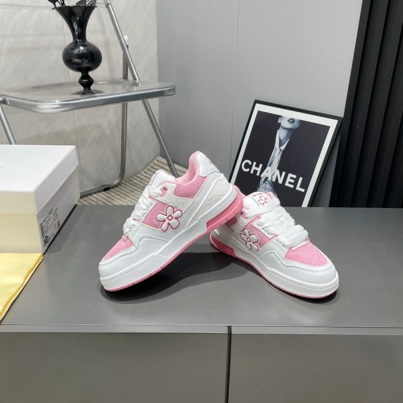 Efficient Othxr Sneakers 208011