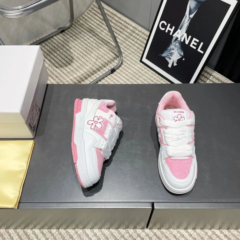 Efficient Othxr Sneakers 208011