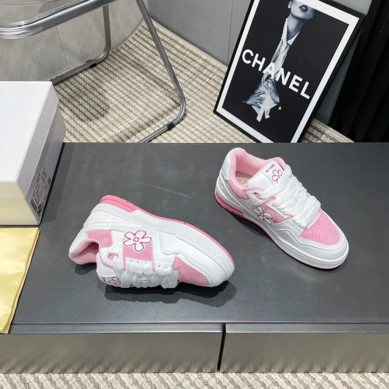 Efficient Othxr Sneakers 208011