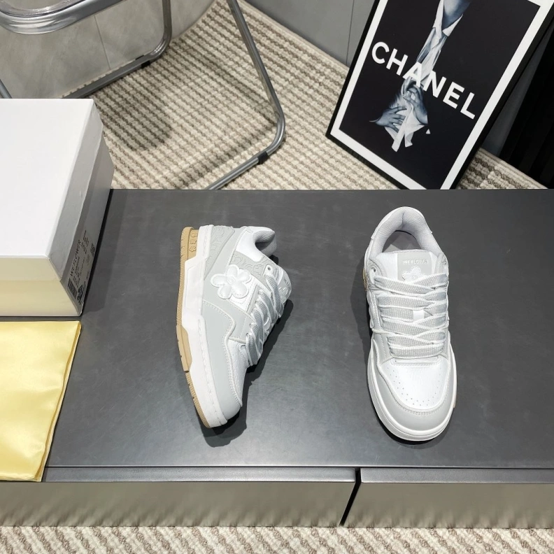 Versatile Othxr Sneakers 208008
