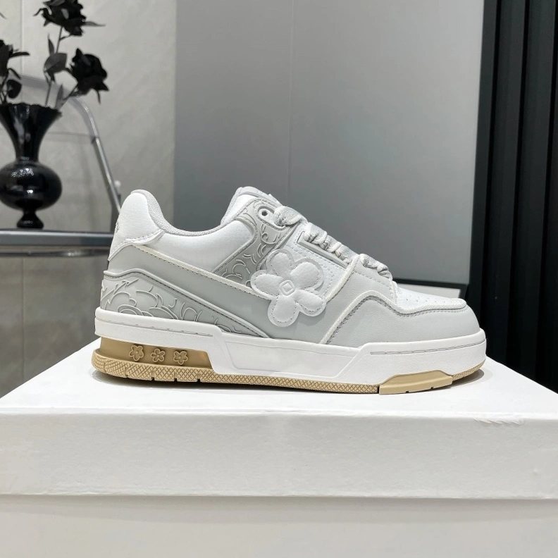 Versatile Othxr Sneakers 208008