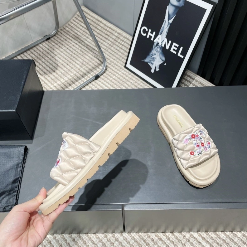 SportInspired Chxnxl Slippers 117009