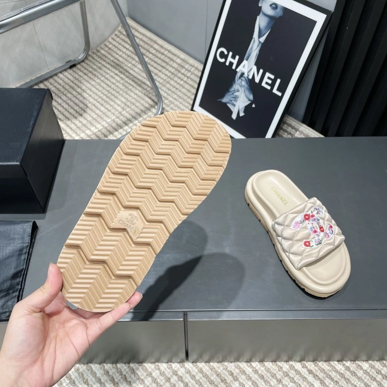 SportInspired Chxnxl Slippers 117009