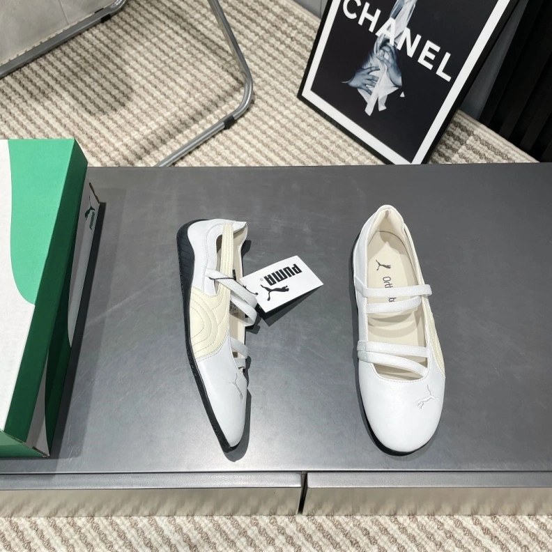 Sleek Othxr flat shoes 208735