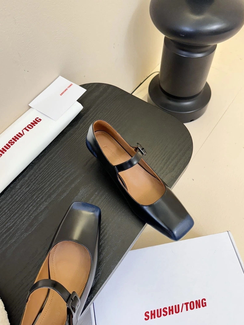 Othxr flat shoes Trendy 208716