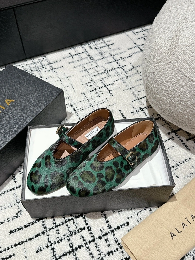 Othxr flat shoes BestValue 208714