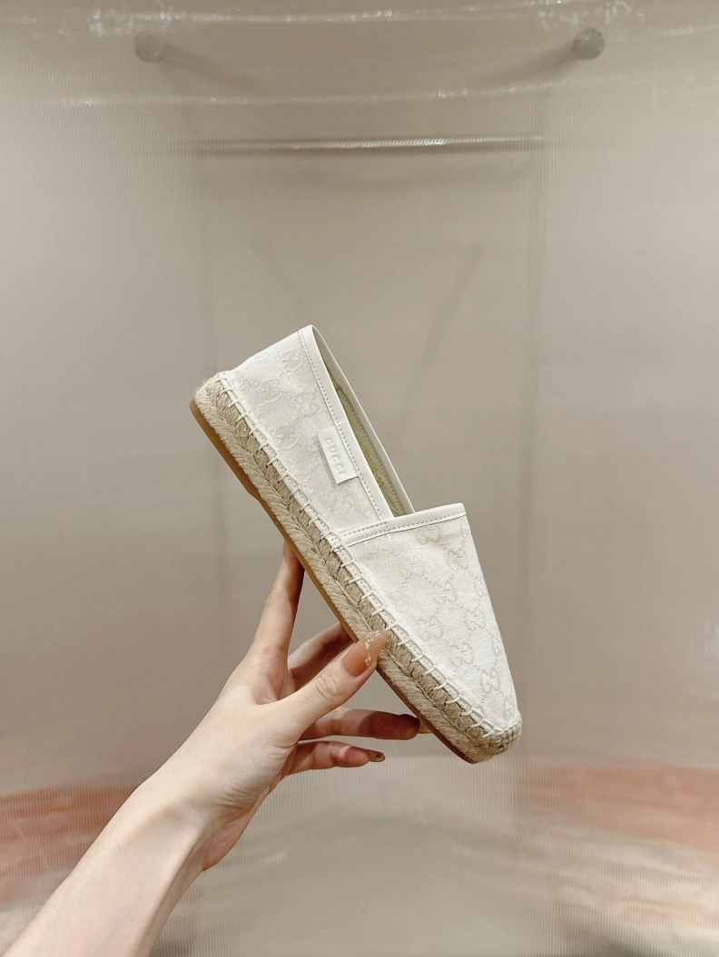Elegant Gxccx Casual Shoes 155203