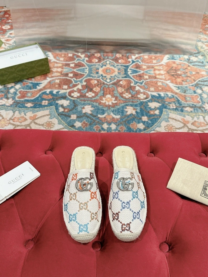 Unique Gxccx Slippers 155096