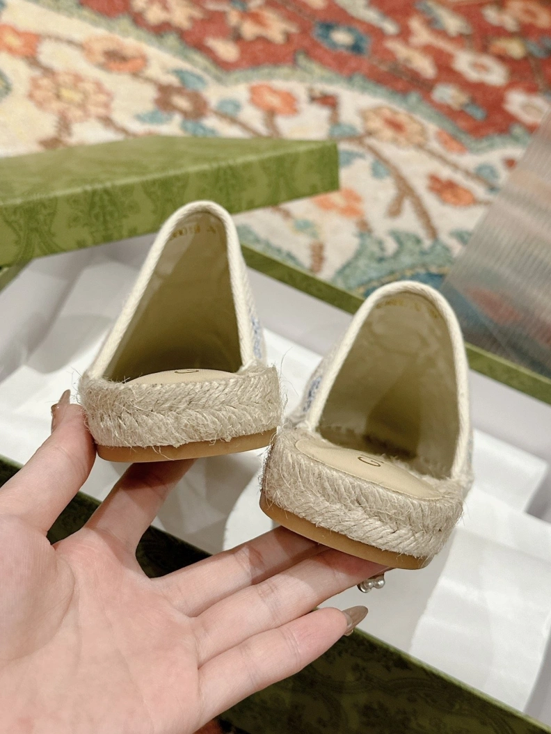Unique Gxccx Slippers 155096