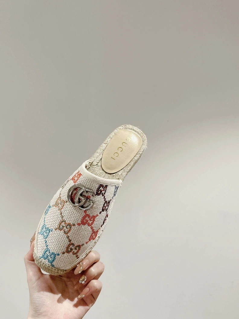 Unique Gxccx Slippers 155096