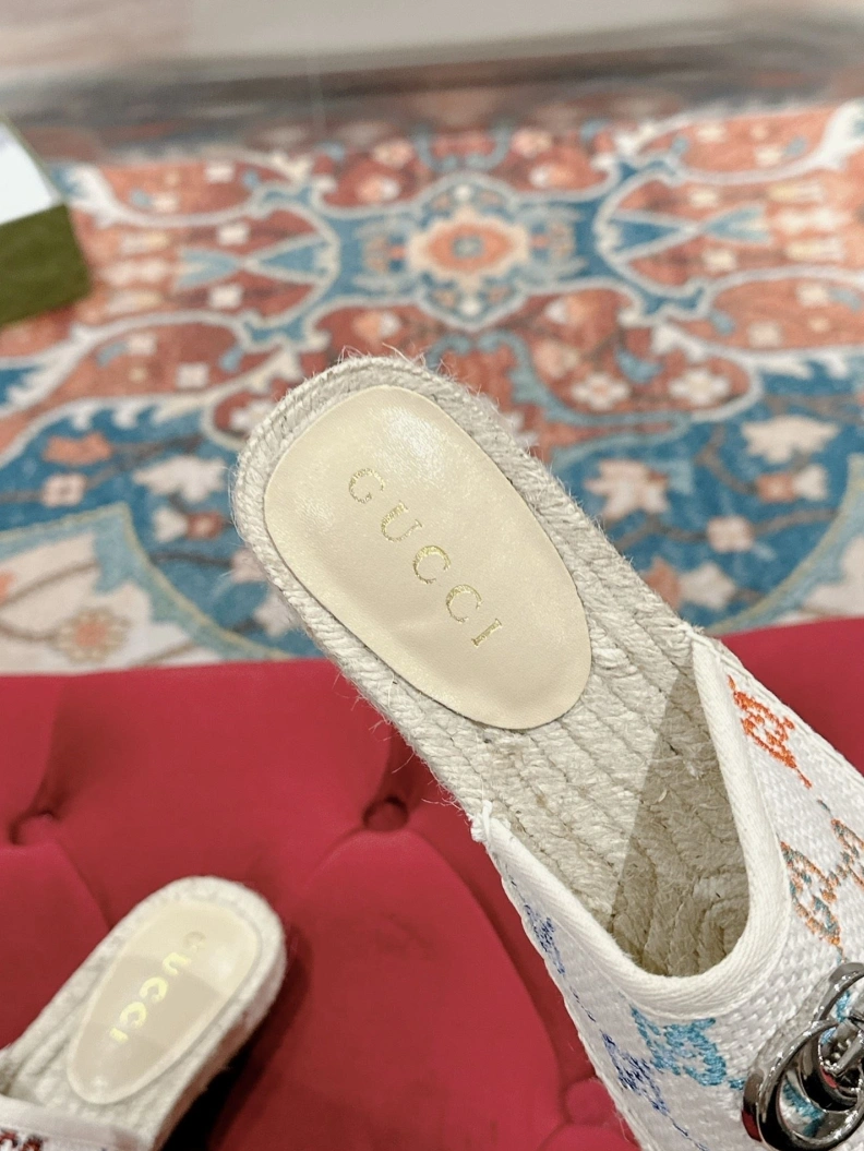 Unique Gxccx Slippers 155096