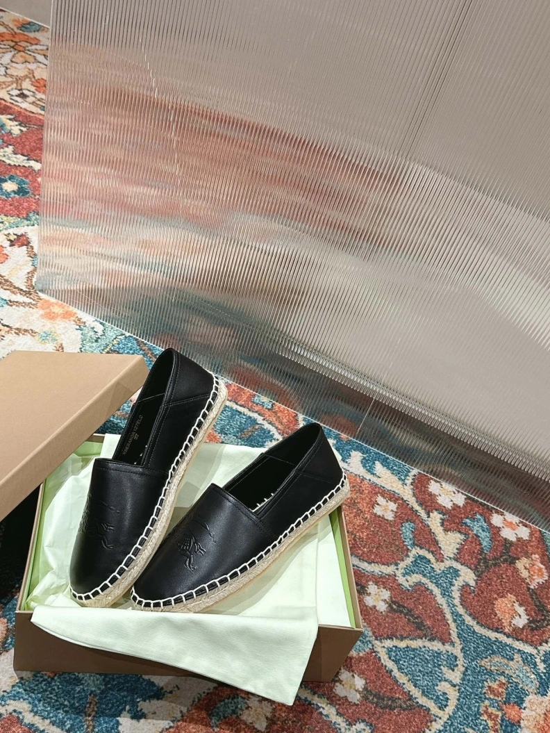 Sophisticated Bxrbxrry Leather Shoes 114385