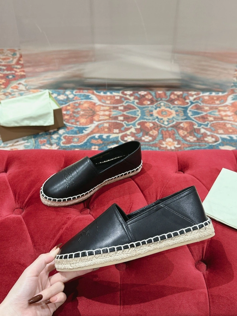Sophisticated Bxrbxrry Leather Shoes 114385