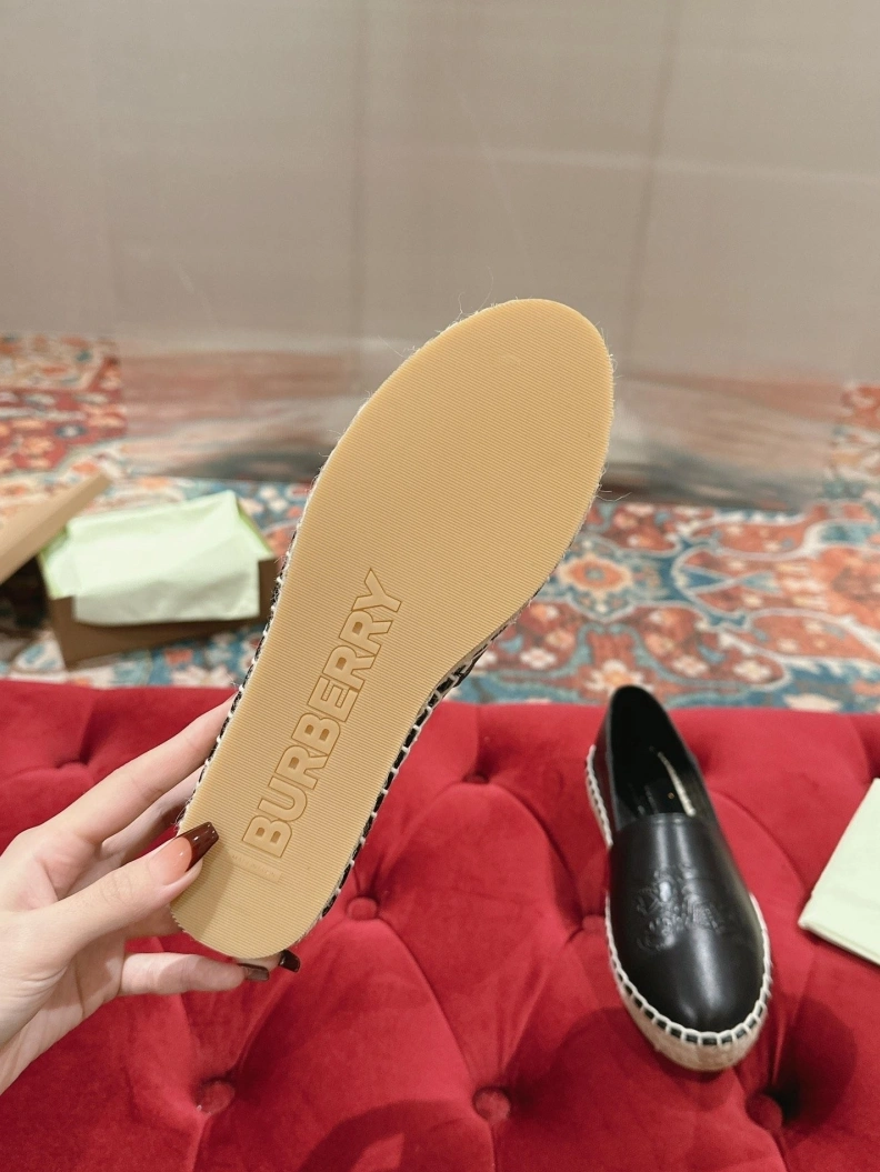 Sophisticated Bxrbxrry Leather Shoes 114385
