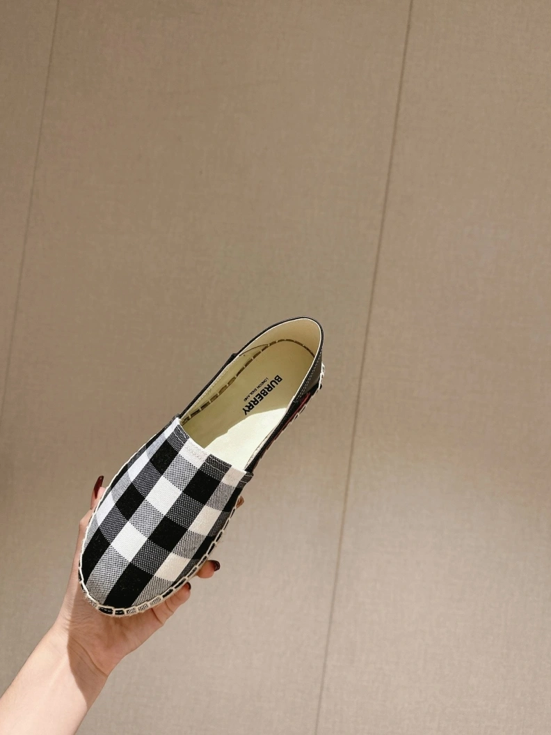 Vibrant Bxrbxrry Leather Shoes 114386