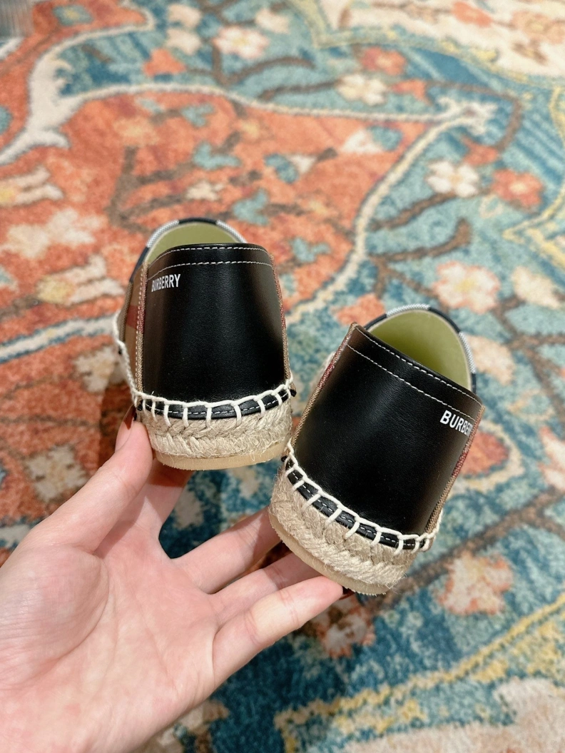 Unique Bxrbxrry Leather Shoes 114394