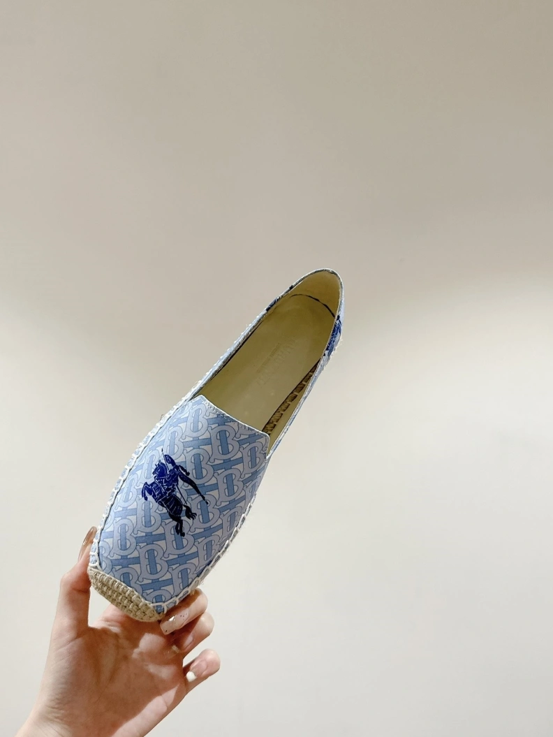 Modern Bxrbxrry Leather Shoes 114381