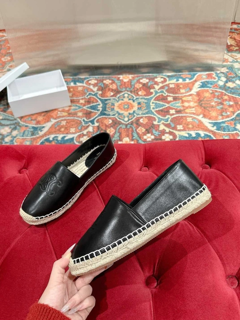 Sophisticated Cxlxne Casual Shoes 115789