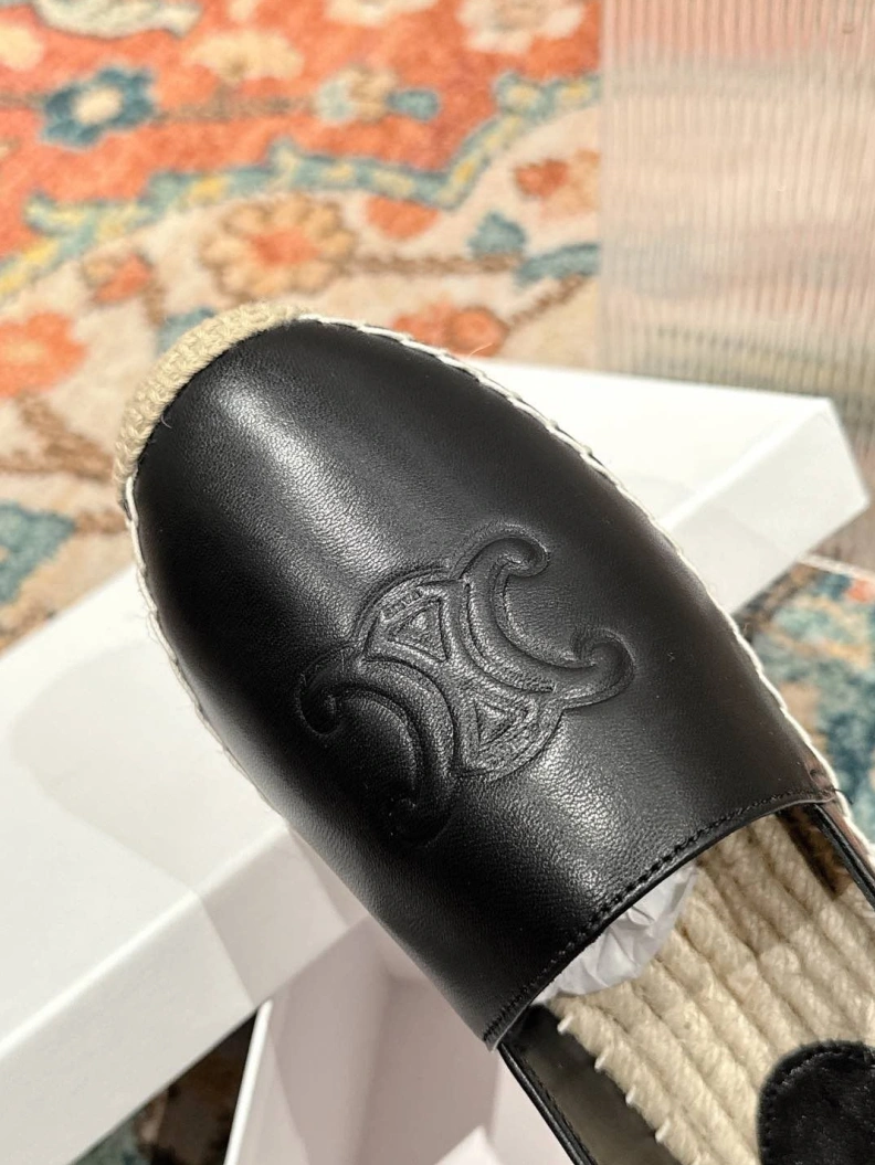 Sophisticated Cxlxne Casual Shoes 115789