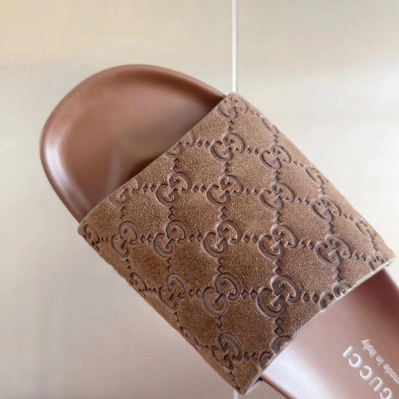 Gxccx Slippers Sleek 155087
