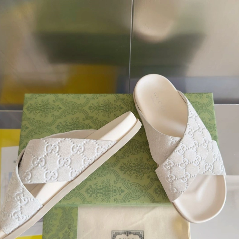 Cozy Gxccx Slippers 155073