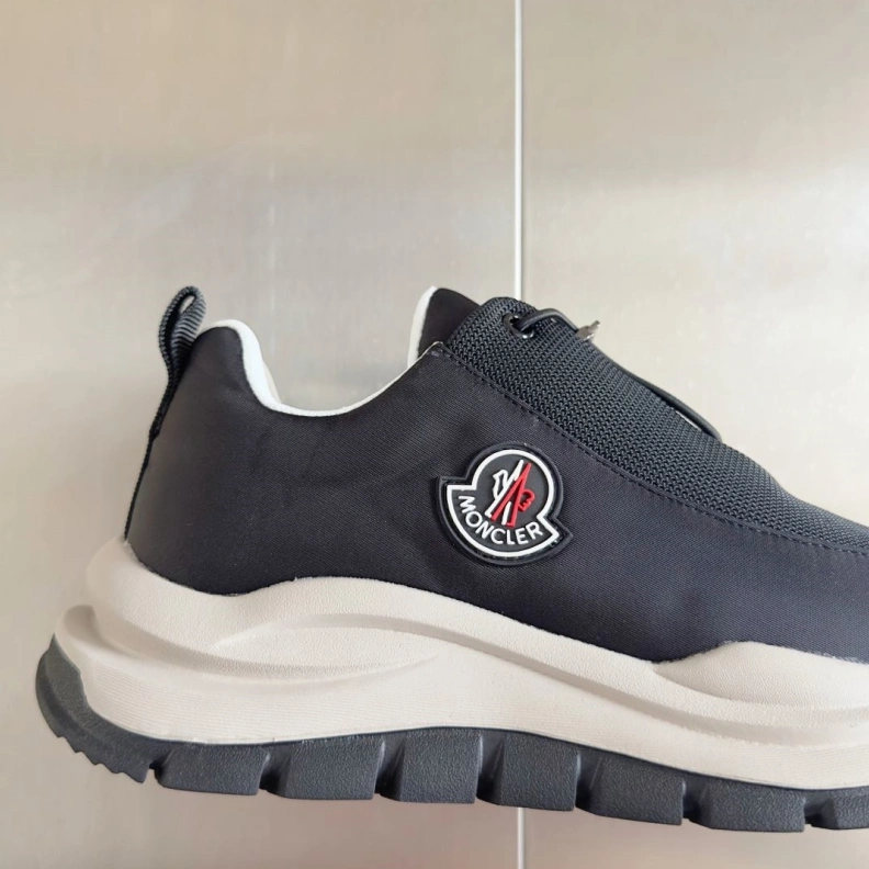 Efficient Mxnclxr Sneakers 197149