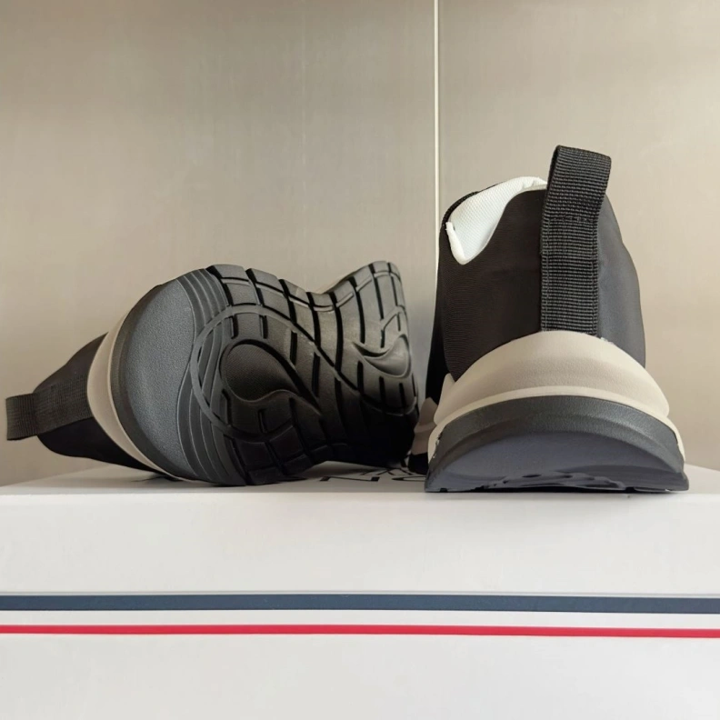 Efficient Mxnclxr Sneakers 197149