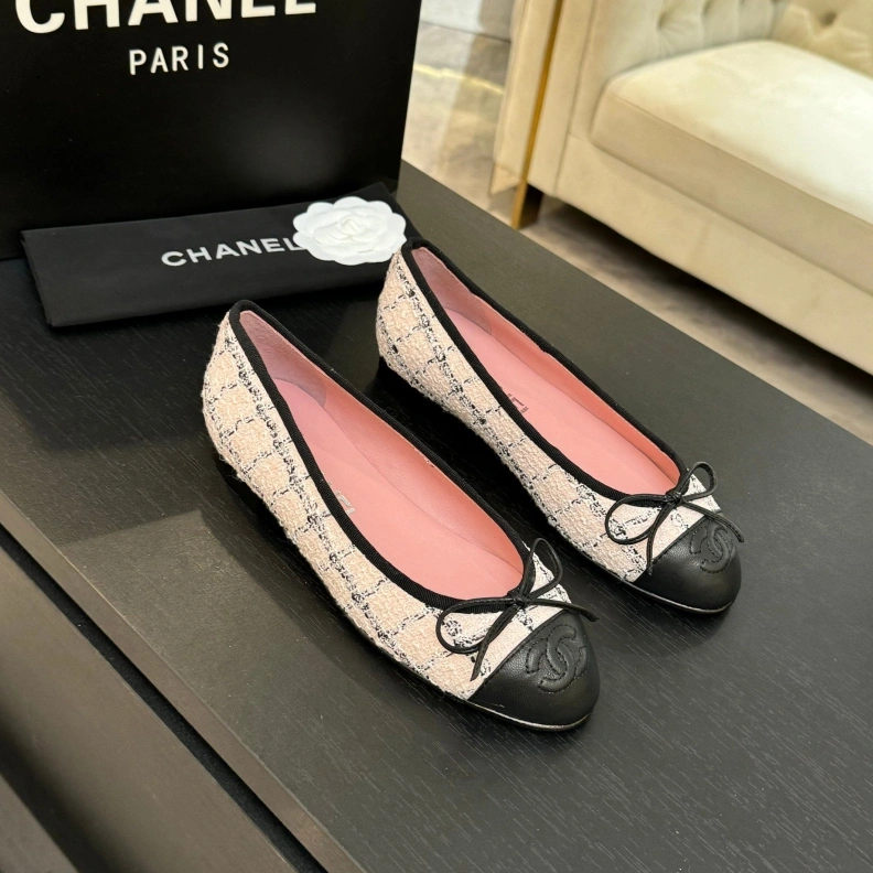 EyeCatching Chxnxl Flat Shoes 117605