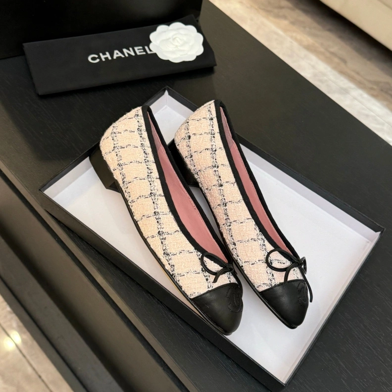 EyeCatching Chxnxl Flat Shoes 117605