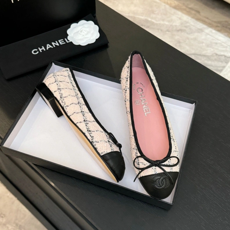 EyeCatching Chxnxl Flat Shoes 117605